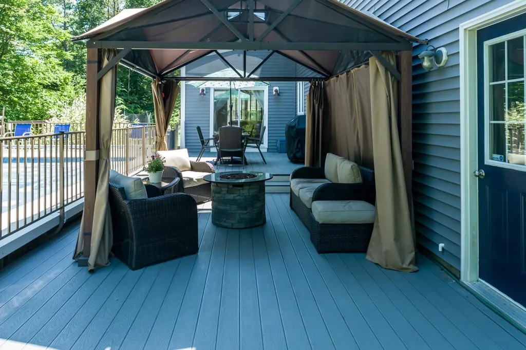 27 Ericas Way Kennebunk ME 04043