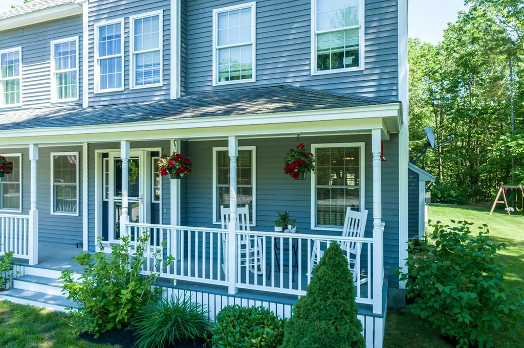 27 Ericas Way Kennebunk ME 04043