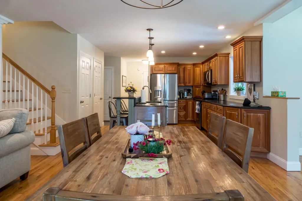 27 Ericas Way Kennebunk ME 04043