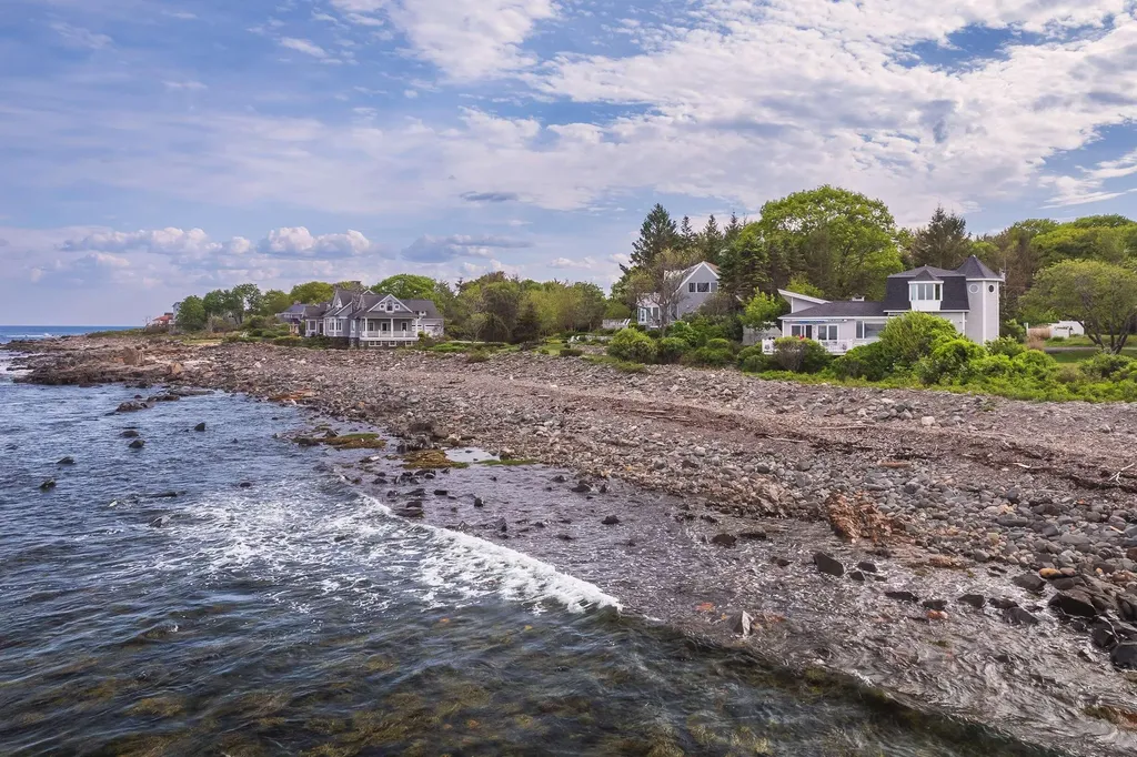 81 Tower Road Kittery ME 03905