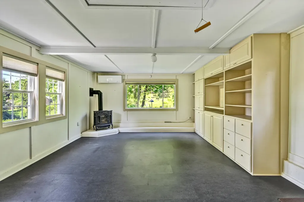 1302 High Street Bath ME 04530