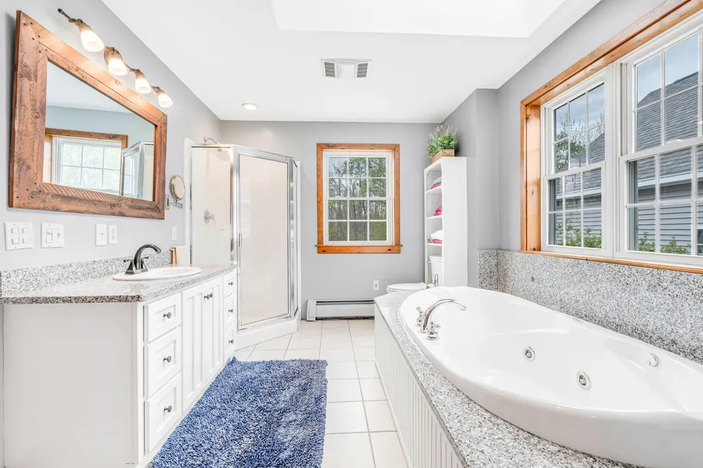 33 Mckinnon Road Bucksport ME 04416