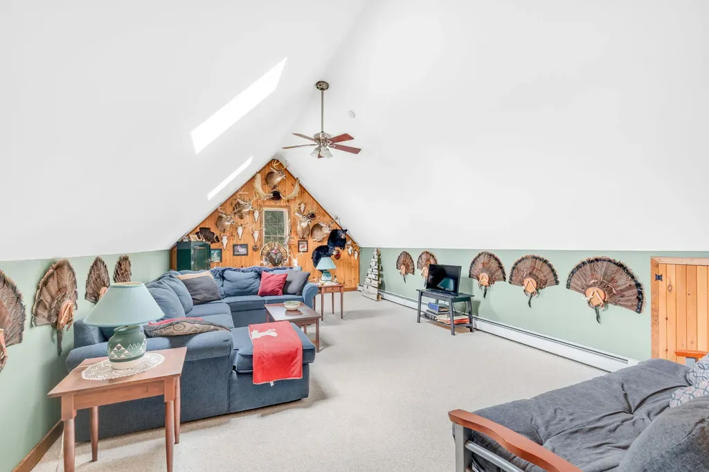33 Mckinnon Road Bucksport ME 04416