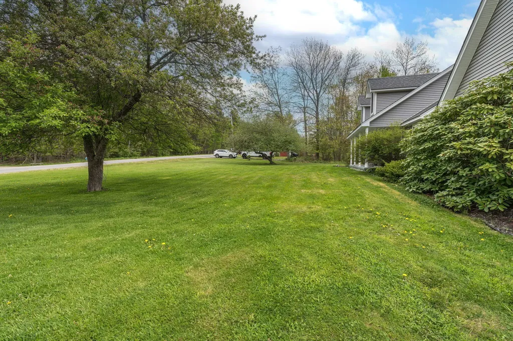 33 Mckinnon Road Bucksport ME 04416