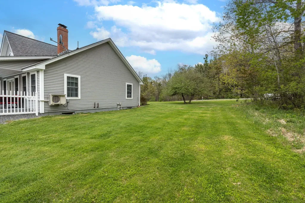 33 Mckinnon Road Bucksport ME 04416