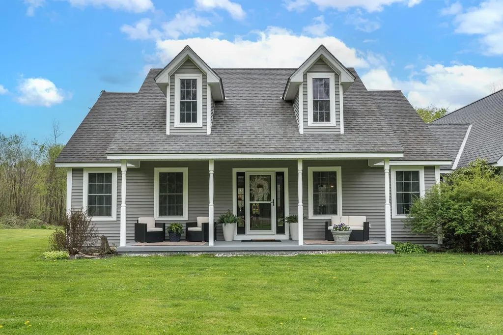 33 Mckinnon Road Bucksport ME 04416