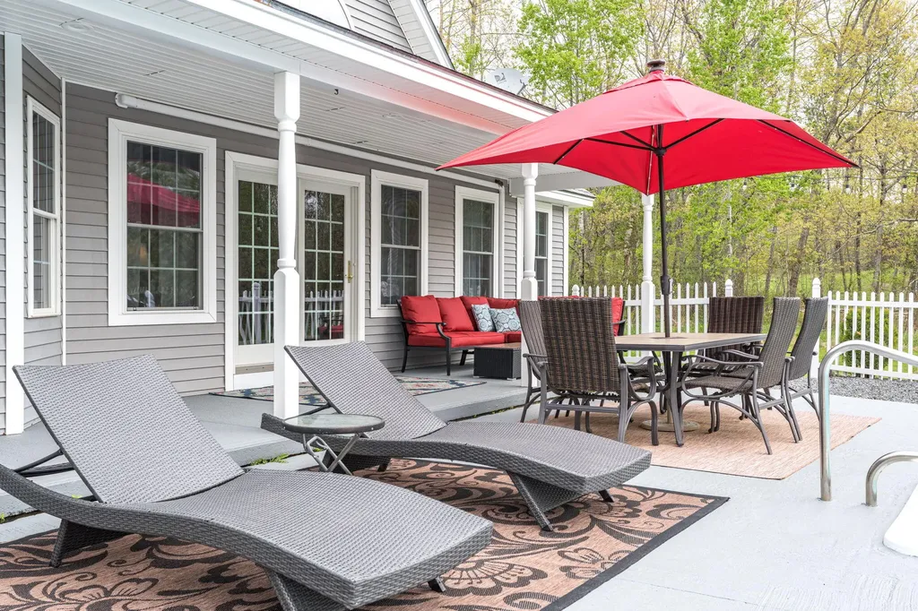 33 Mckinnon Road Bucksport ME 04416