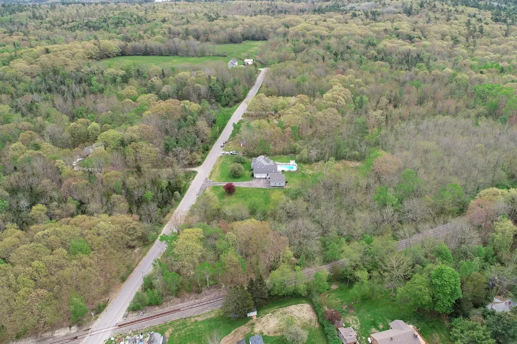 33 Mckinnon Road Bucksport ME 04416