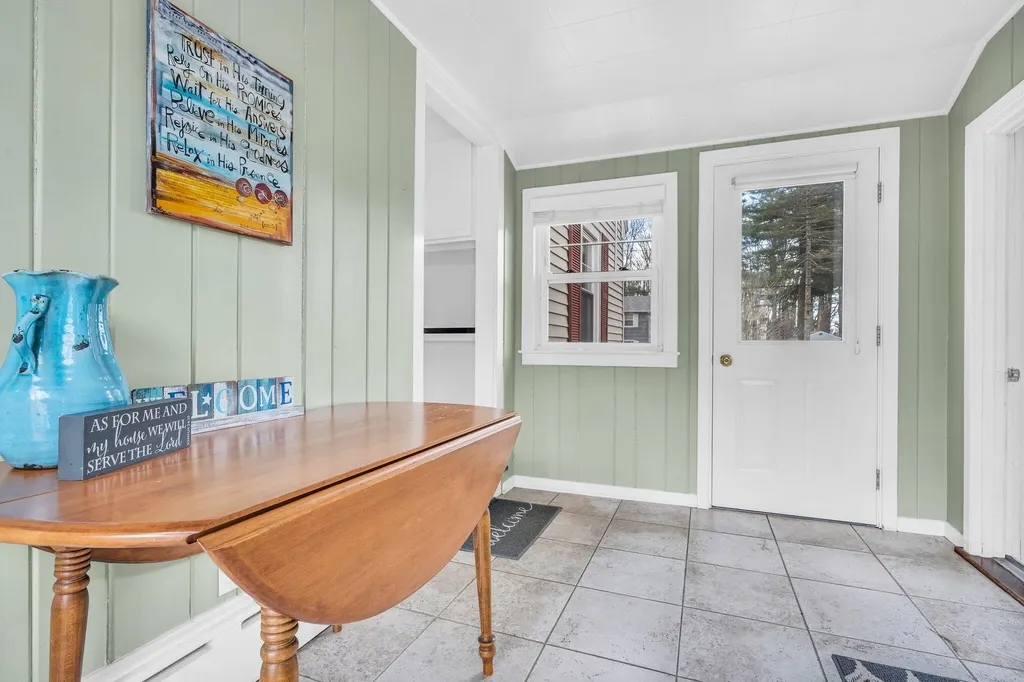 40 Pineloch Drive Portland ME 04103