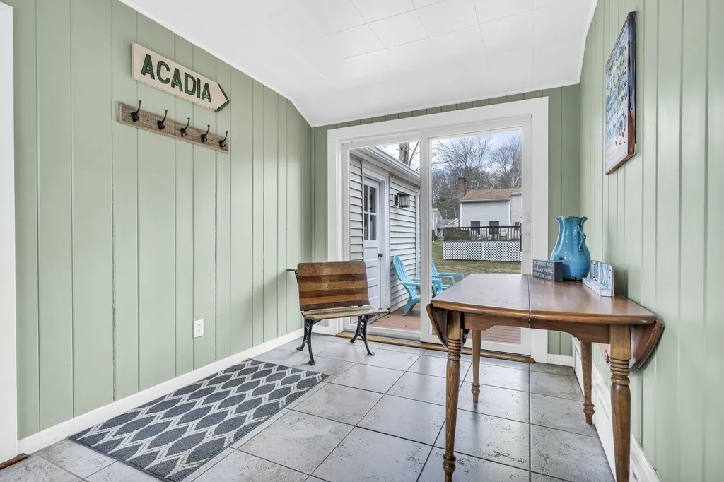 40 Pineloch Drive Portland ME 04103