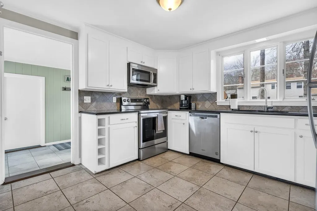 40 Pineloch Drive Portland ME 04103