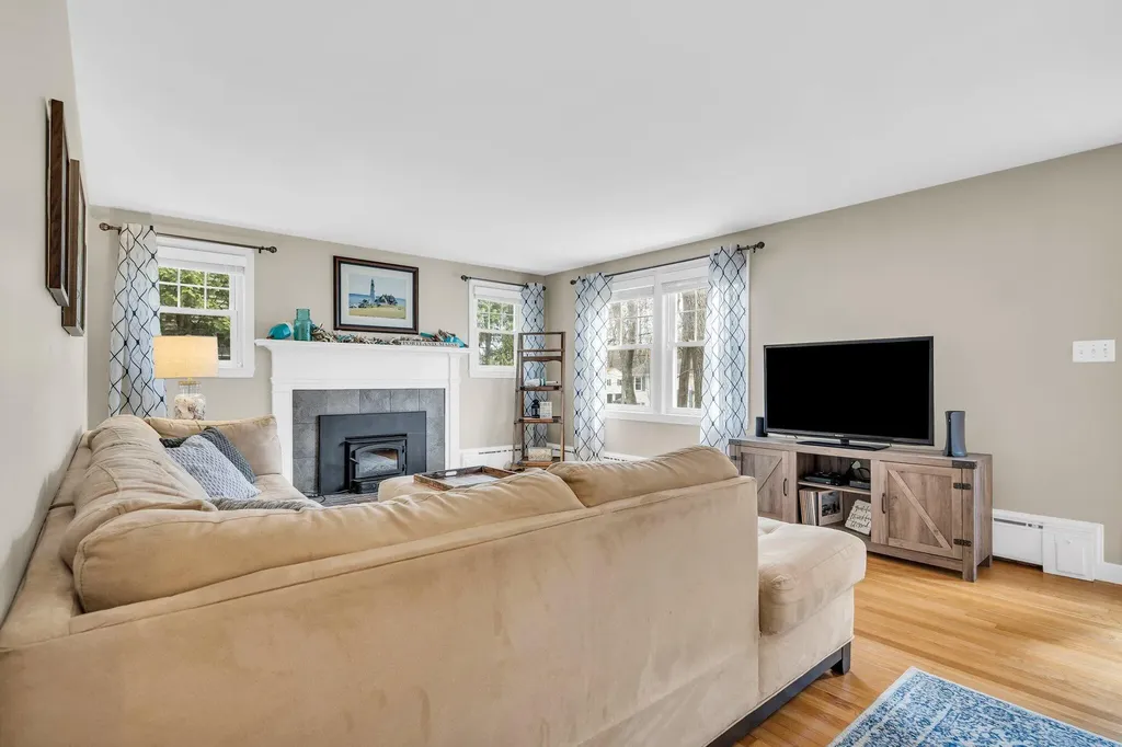 40 Pineloch Drive Portland ME 04103