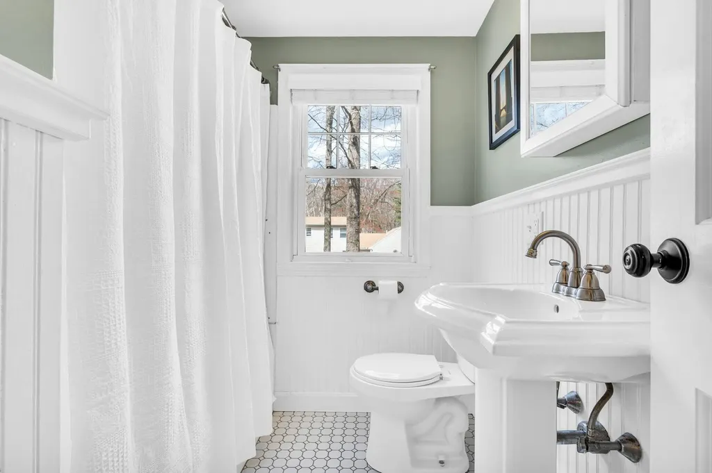 40 Pineloch Drive Portland ME 04103