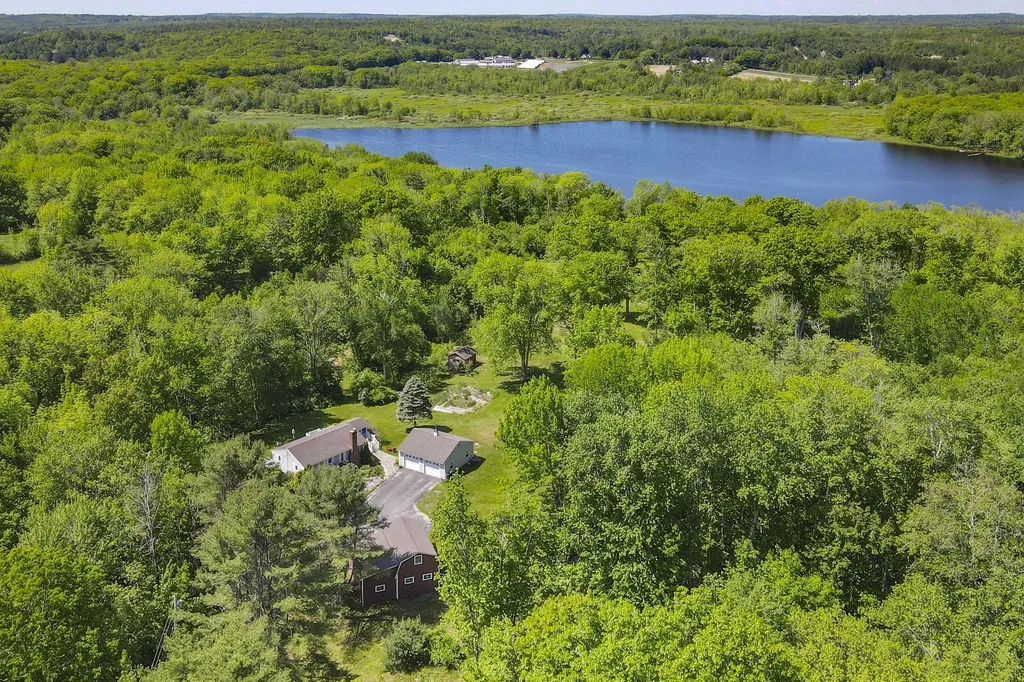 1110 Middle Road Warren ME 04864