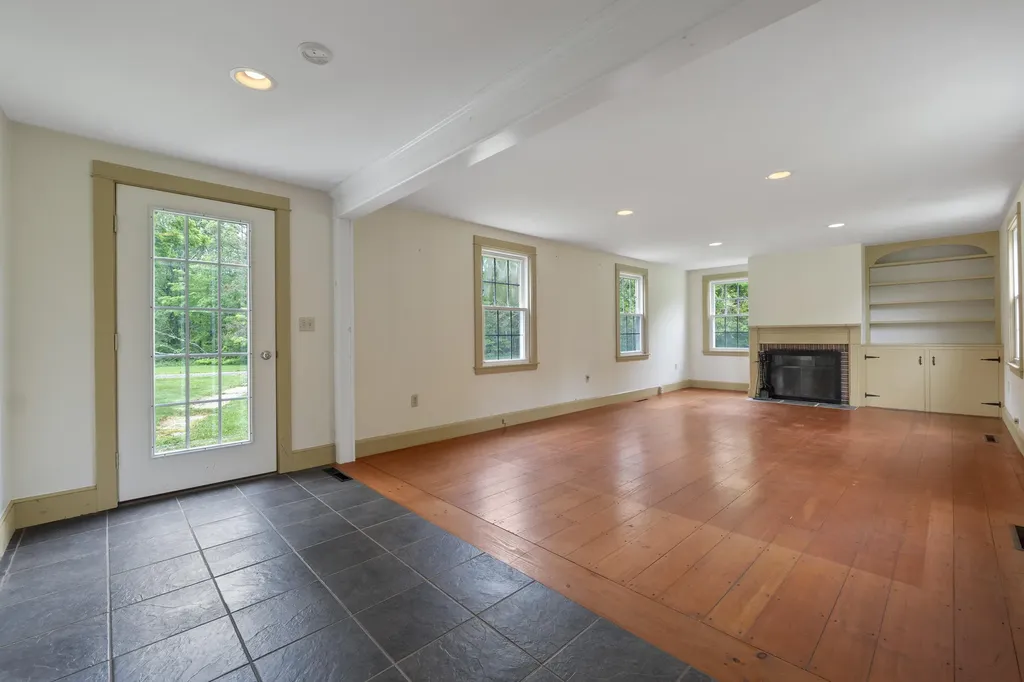 1242 State Route 129 South Bristol ME 04568