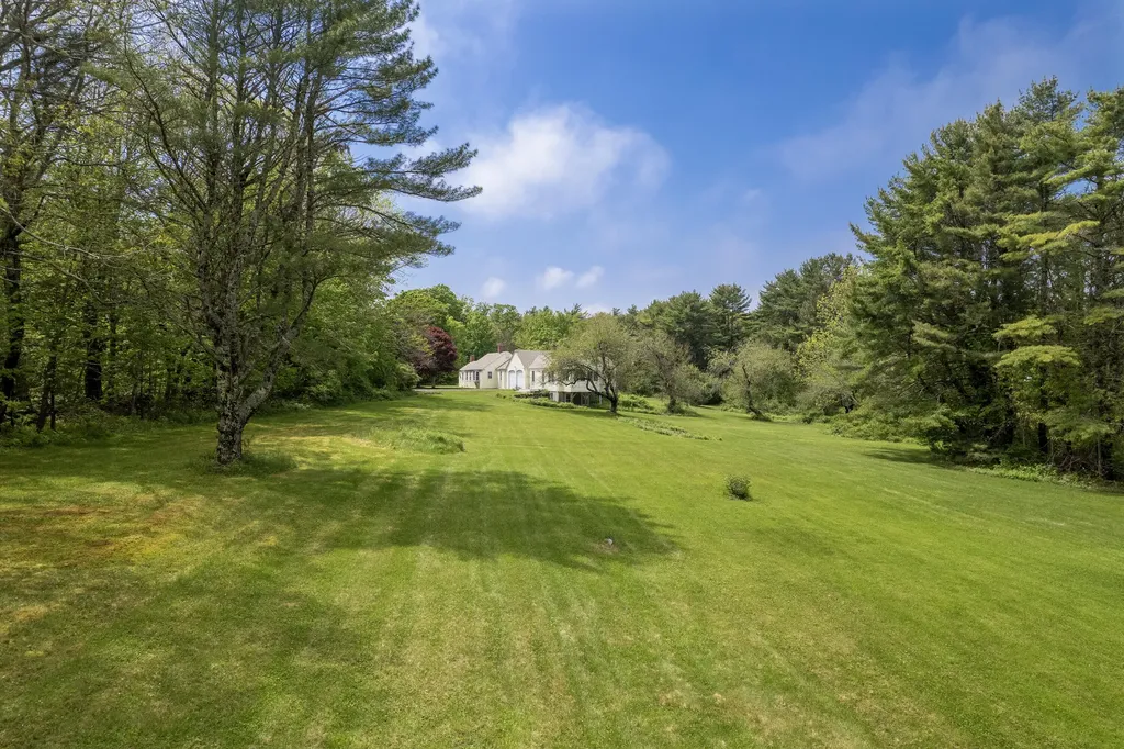 1242 State Route 129 South Bristol ME 04568