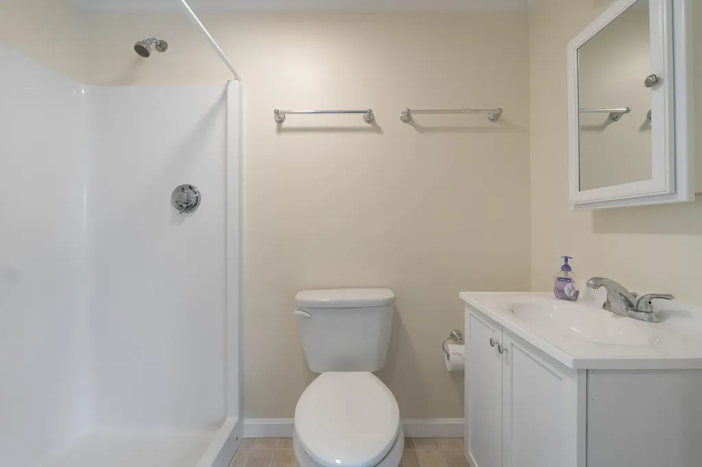 1242 State Route 129 South Bristol ME 04568