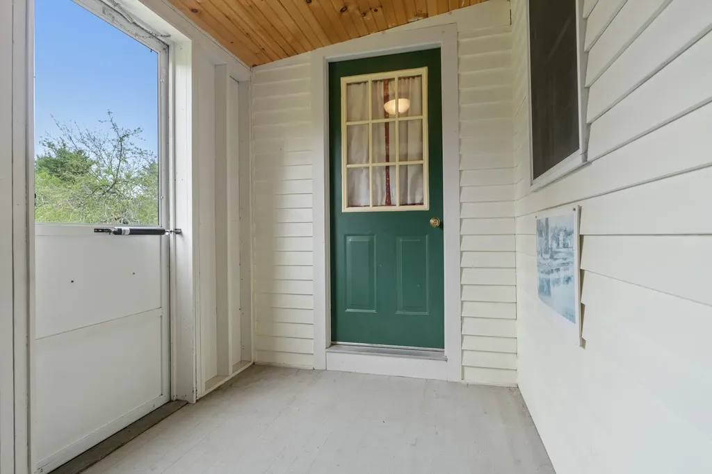 1242 State Route 129 South Bristol ME 04568