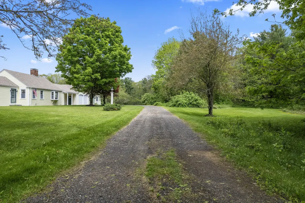 1242 State Route 129 South Bristol ME 04568