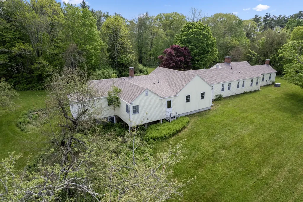 1242 State Route 129 South Bristol ME 04568