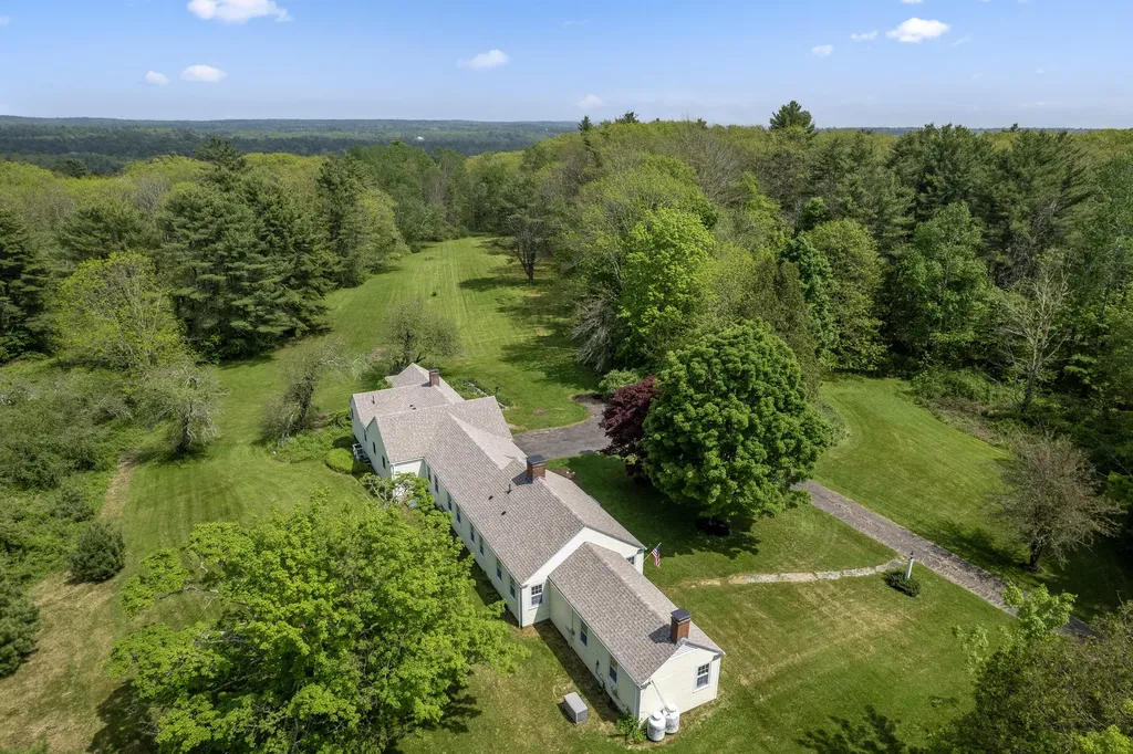 1242 State Route 129 South Bristol ME 04568