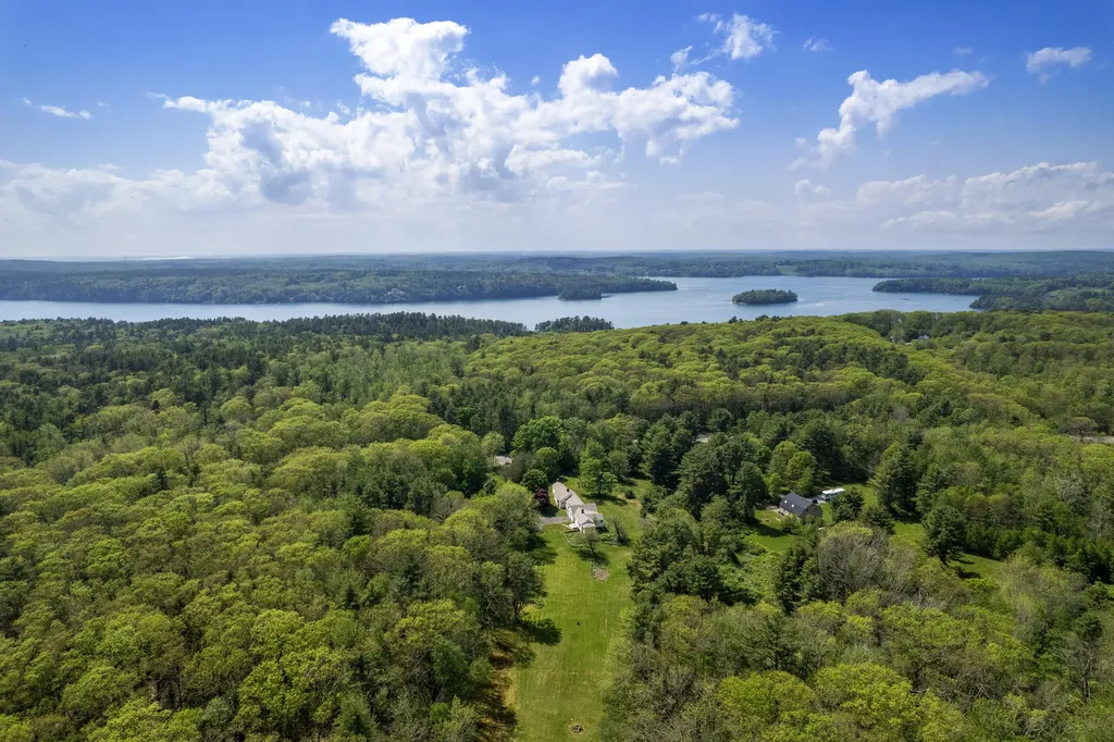 1242 State Route 129 South Bristol ME 04568