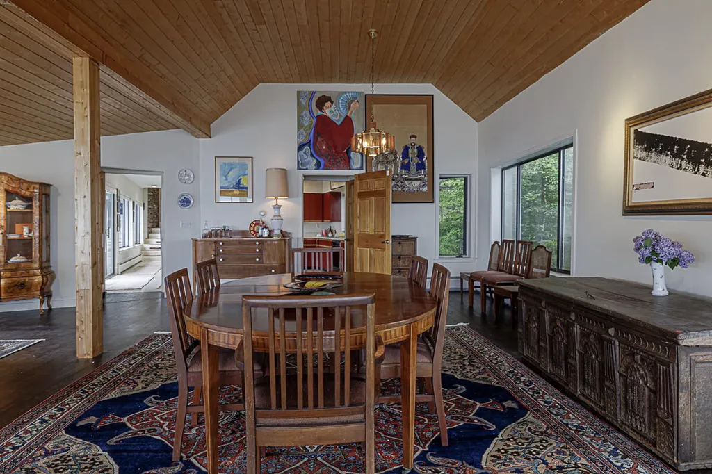 585 Bay Road Brooklin ME 04616