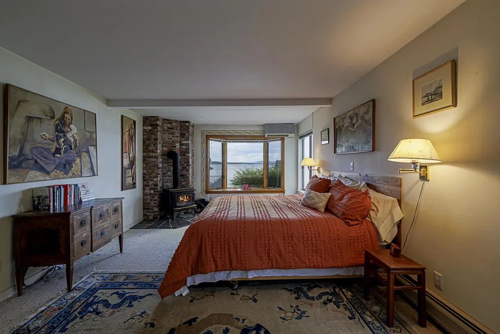 585 Bay Road Brooklin ME 04616