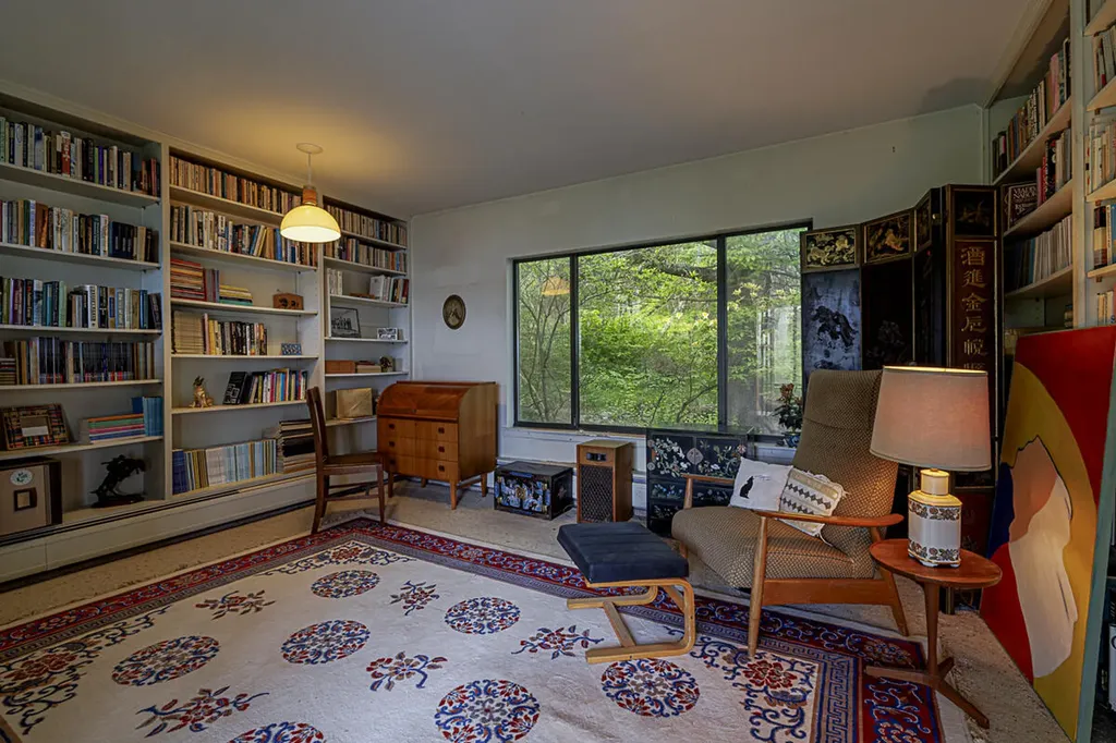 585 Bay Road Brooklin ME 04616