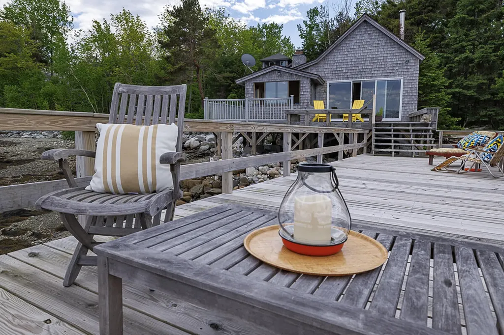 585 Bay Road Brooklin ME 04616