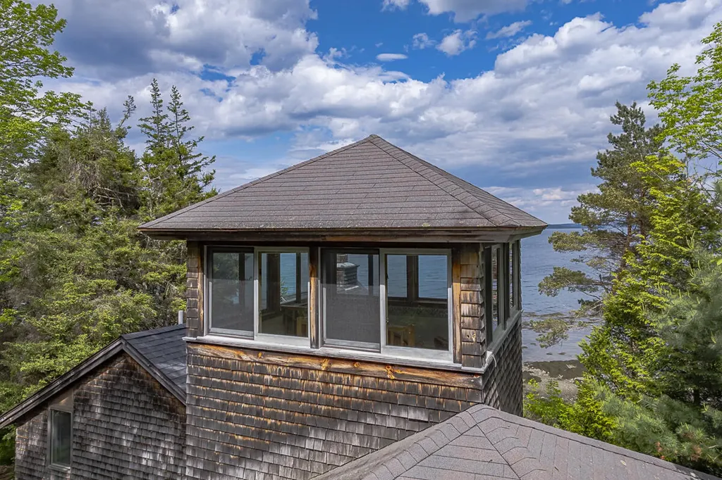 585 Bay Road Brooklin ME 04616