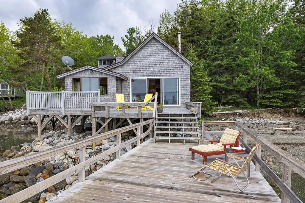 585 Bay Road Brooklin ME 04616