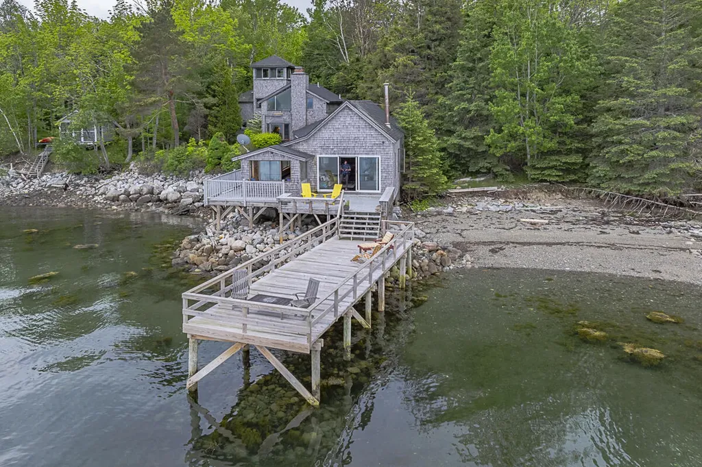 585 Bay Road Brooklin ME 04616
