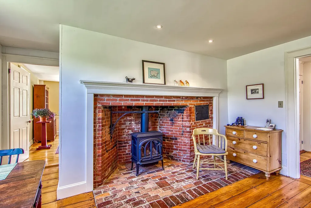 12 Flye Point Road Brooklin ME 04616