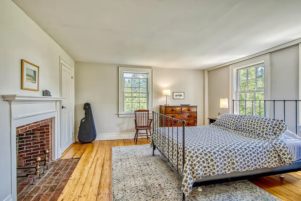 12 Flye Point Road Brooklin ME 04616