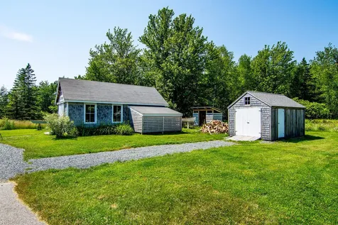 12 Flye Point Road Brooklin ME 04616