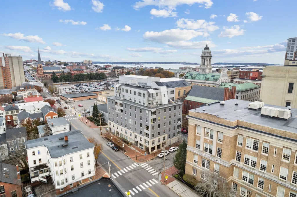 21 Chestnut Street Portland ME 04101