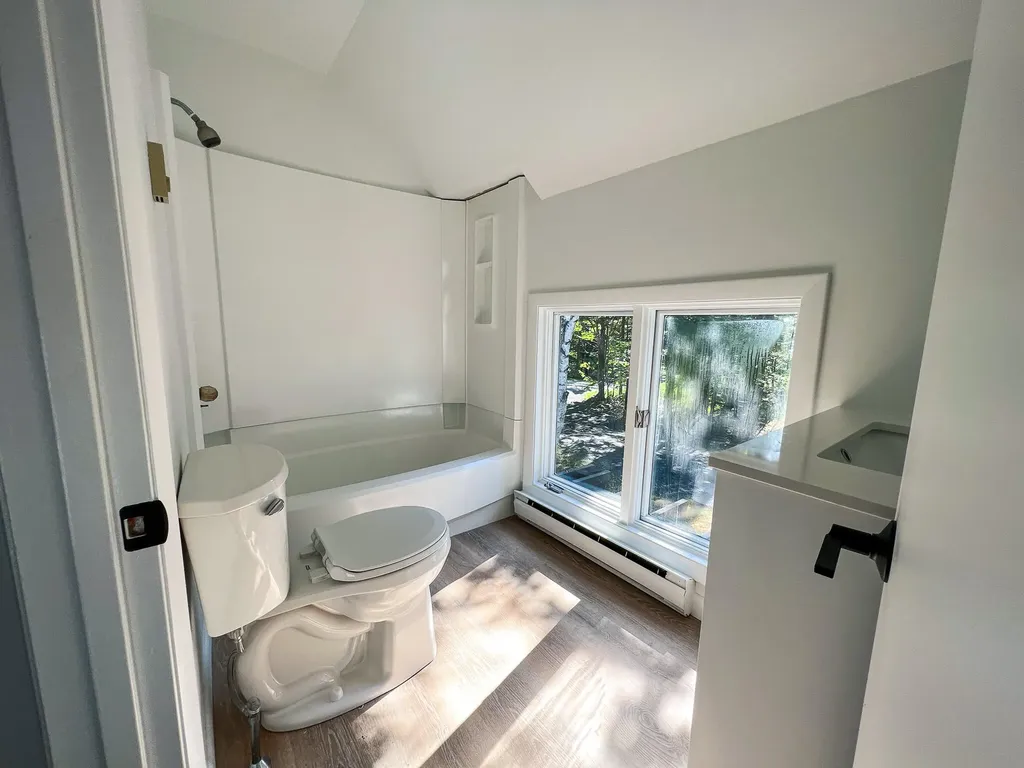 10 Ledgemere Road Harpswell ME 04066