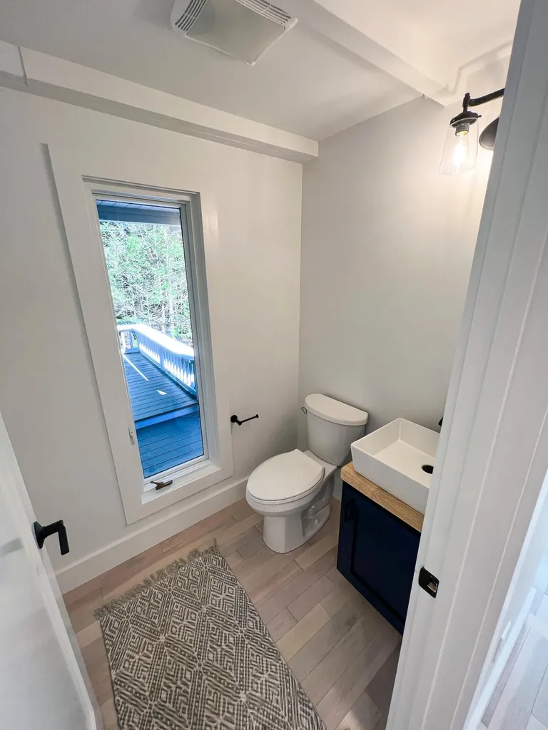 10 Ledgemere Road Harpswell ME 04066