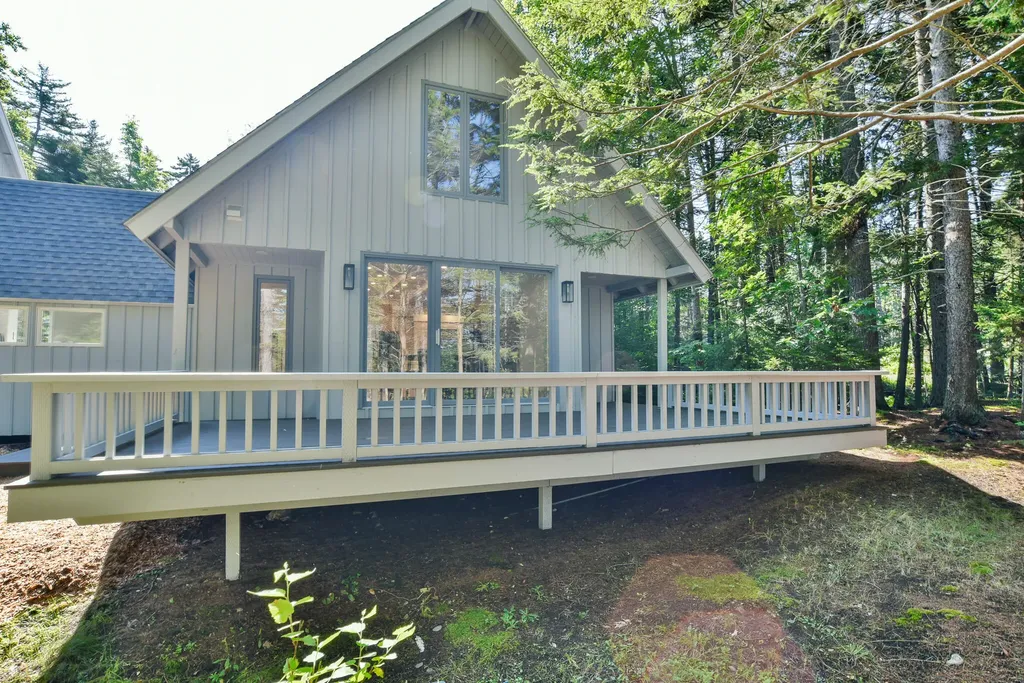 10 Ledgemere Road Harpswell ME 04066