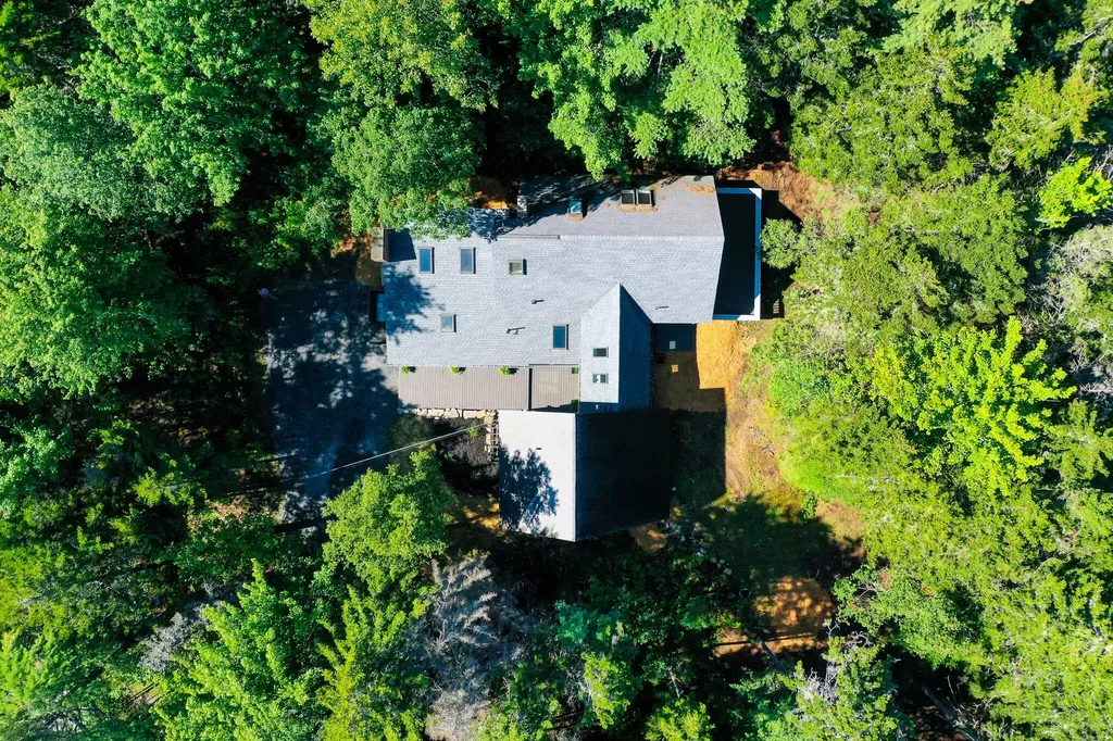 10 Ledgemere Road Harpswell ME 04066