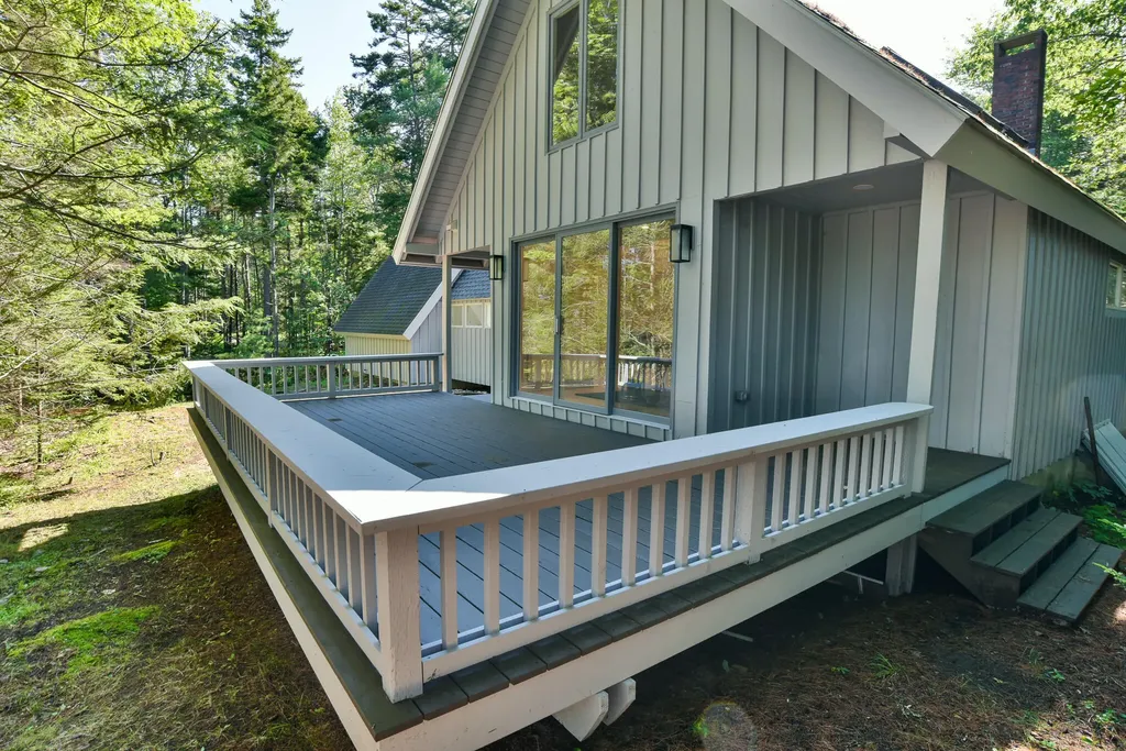 10 Ledgemere Road Harpswell ME 04066