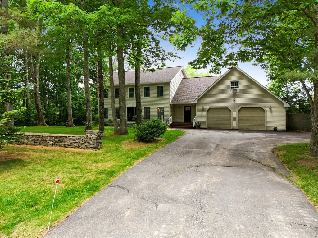 4 Randall Road Winslow ME 04901
