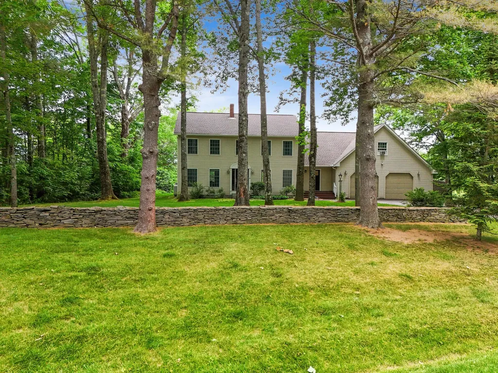 4 Randall Road Winslow ME 04901
