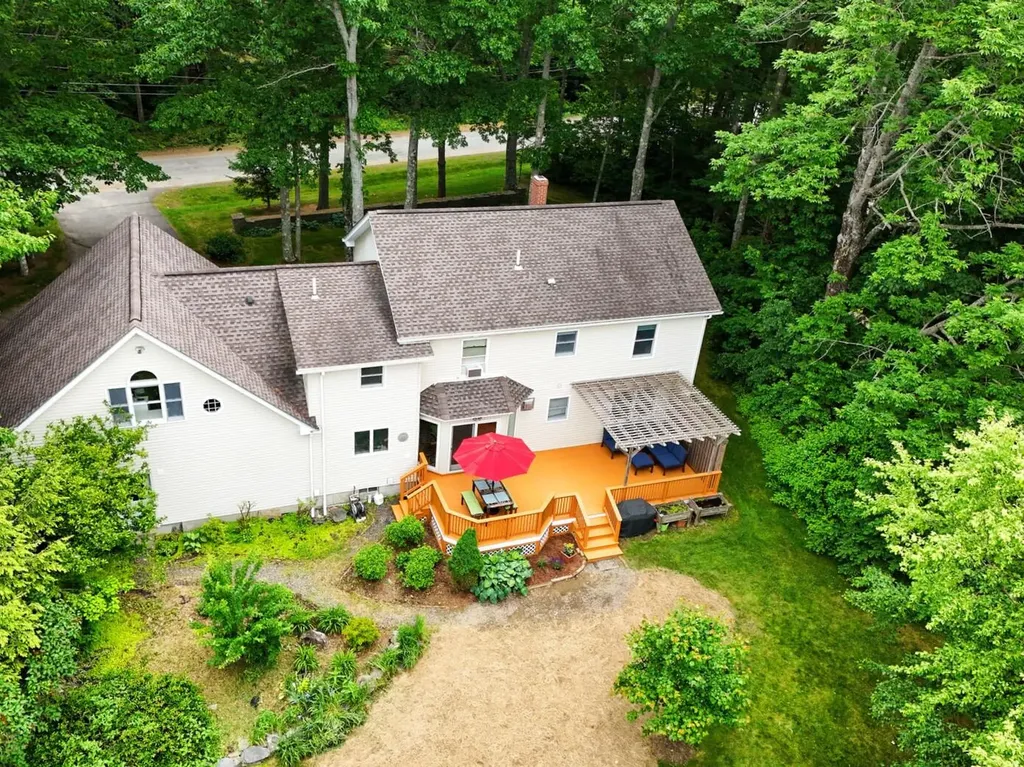 4 Randall Road Winslow ME 04901