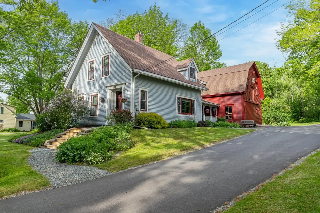 28 Cross Road Orland ME 04472