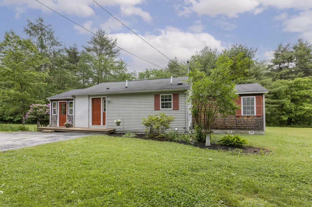 685 Gray Road Windham ME 04062