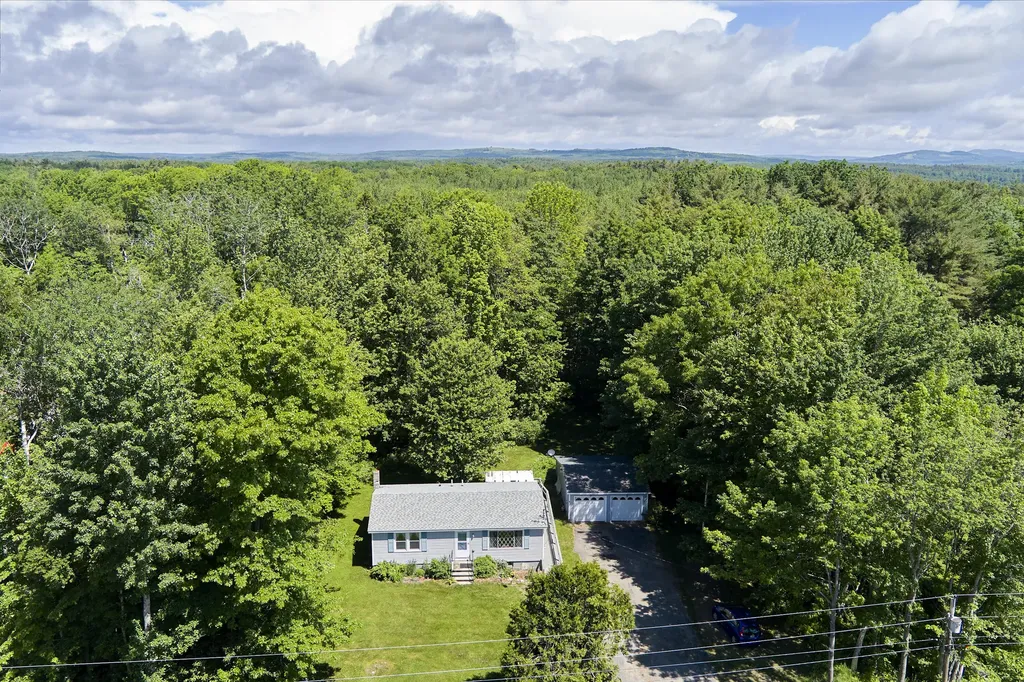 46 Medomak Valley Court Warren ME 04864