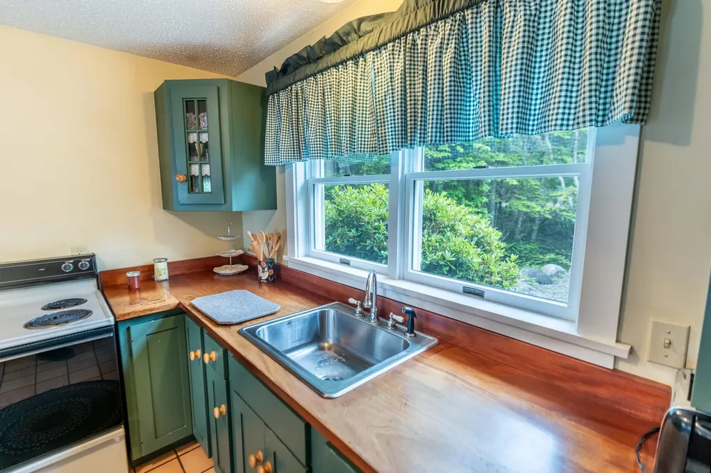 656 Duck Cove Road Roque Bluffs ME 04654