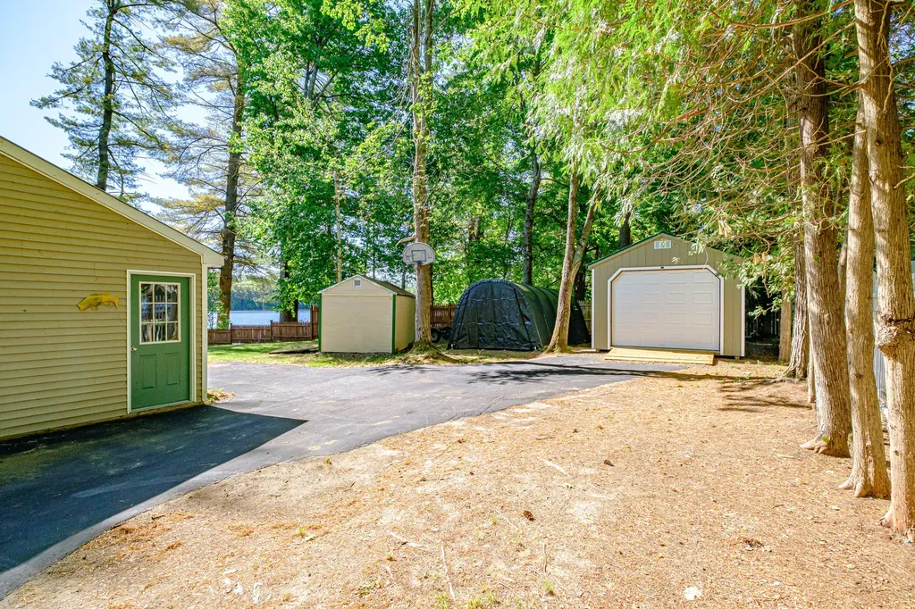 3 Panther Pond Pines Road Raymond ME 04071